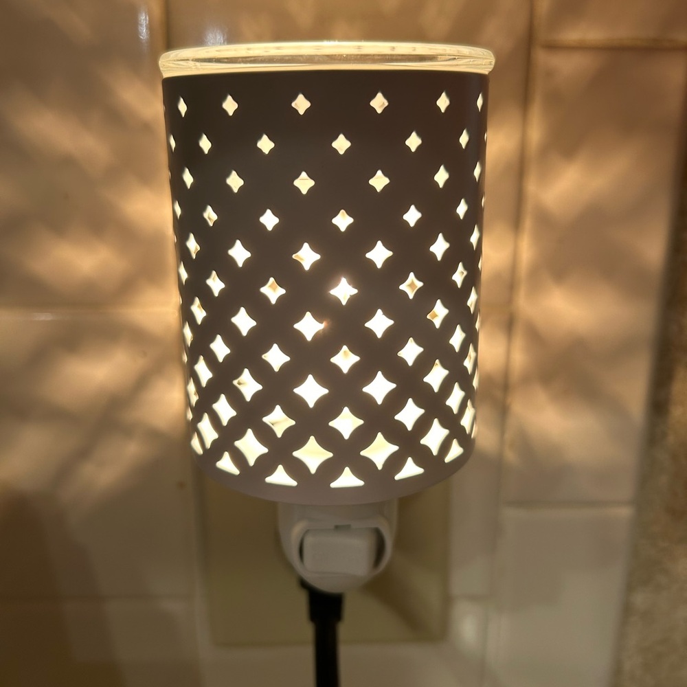 Scentsy Light From Within mini warmer.